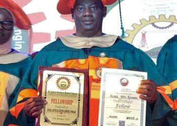 IEYDA President, Uthman Jagunmo, Congratulates Scribe Engr. Kazeem Jatto on NIMechE Fellowship and National Chairman’s Special Award